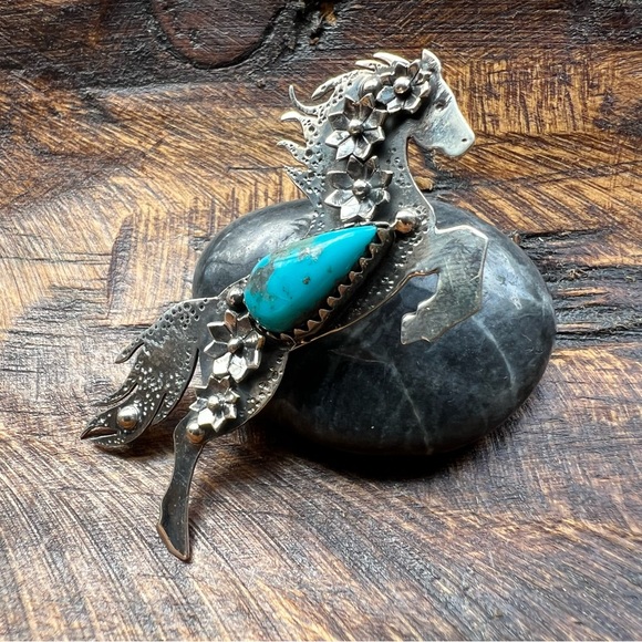 Sterling Silver Rearing Horse Turquoise Pendant Floral Southwestern - Picture 4 of 11